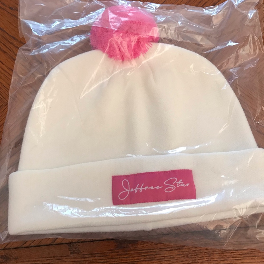 *Exclusive* Jeffree Star Beanie